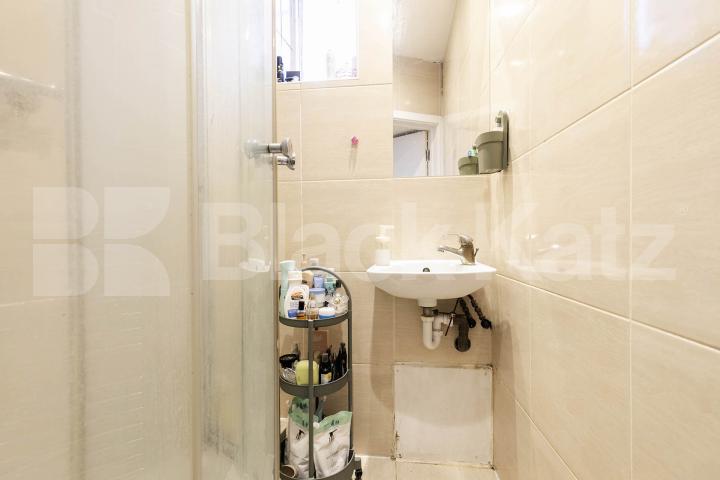 			Studio Apartment, 1 bath, 1 reception Apartment			 Sutherland Avenue, Maida Vale